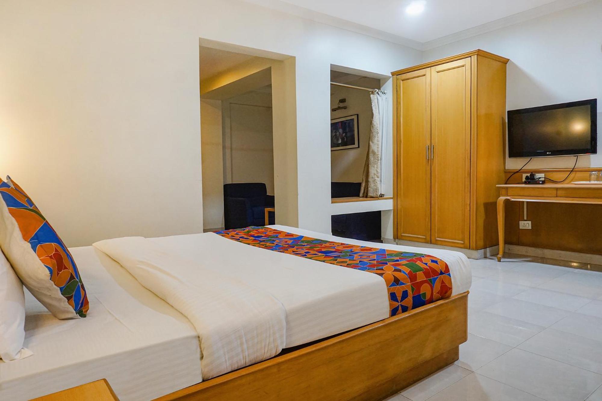 The Ambassador Hotel Pune Eksteriør billede